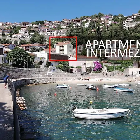 Apartment Suzie Q - Intermezzo With Sea View Rabac Exterior foto