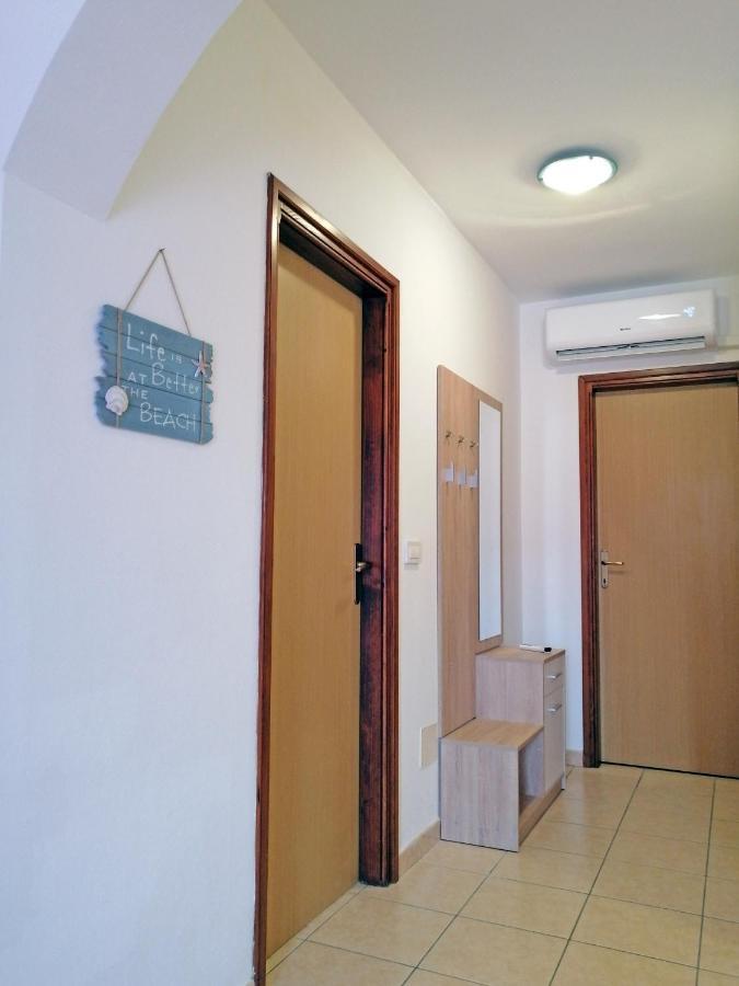 Suzie Q - Intermezzo With Sea View Apartment *