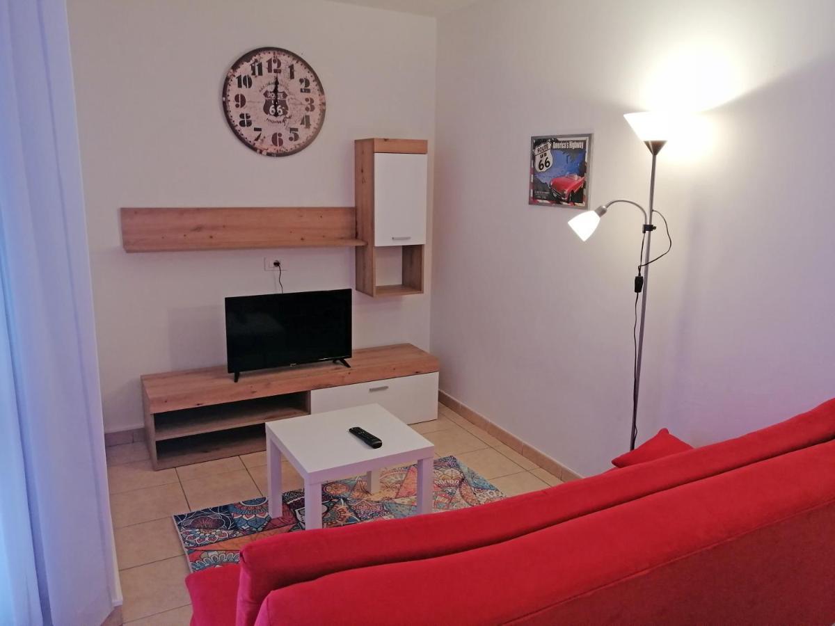 Suzie Q - Intermezzo With Sea View Apartment